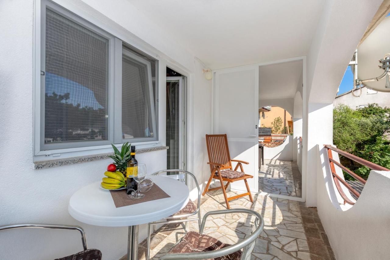 Apartmani Luky 카를로바크 외부 사진