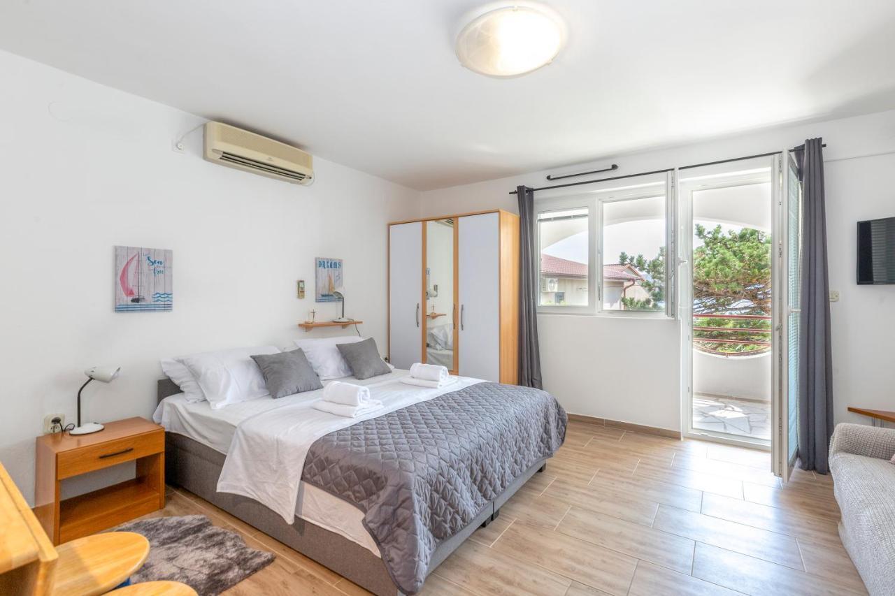 Apartmani Luky 카를로바크 외부 사진