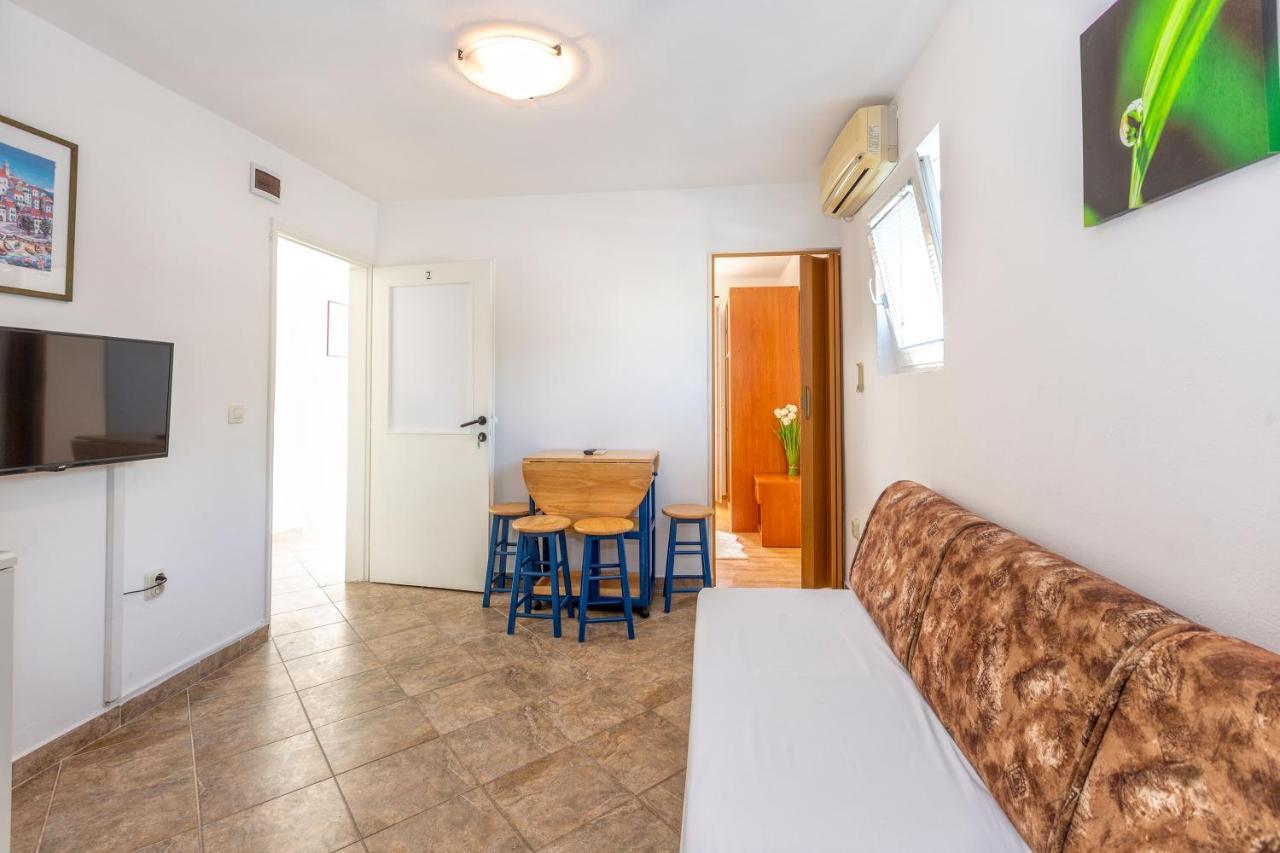 Apartmani Luky 카를로바크 외부 사진
