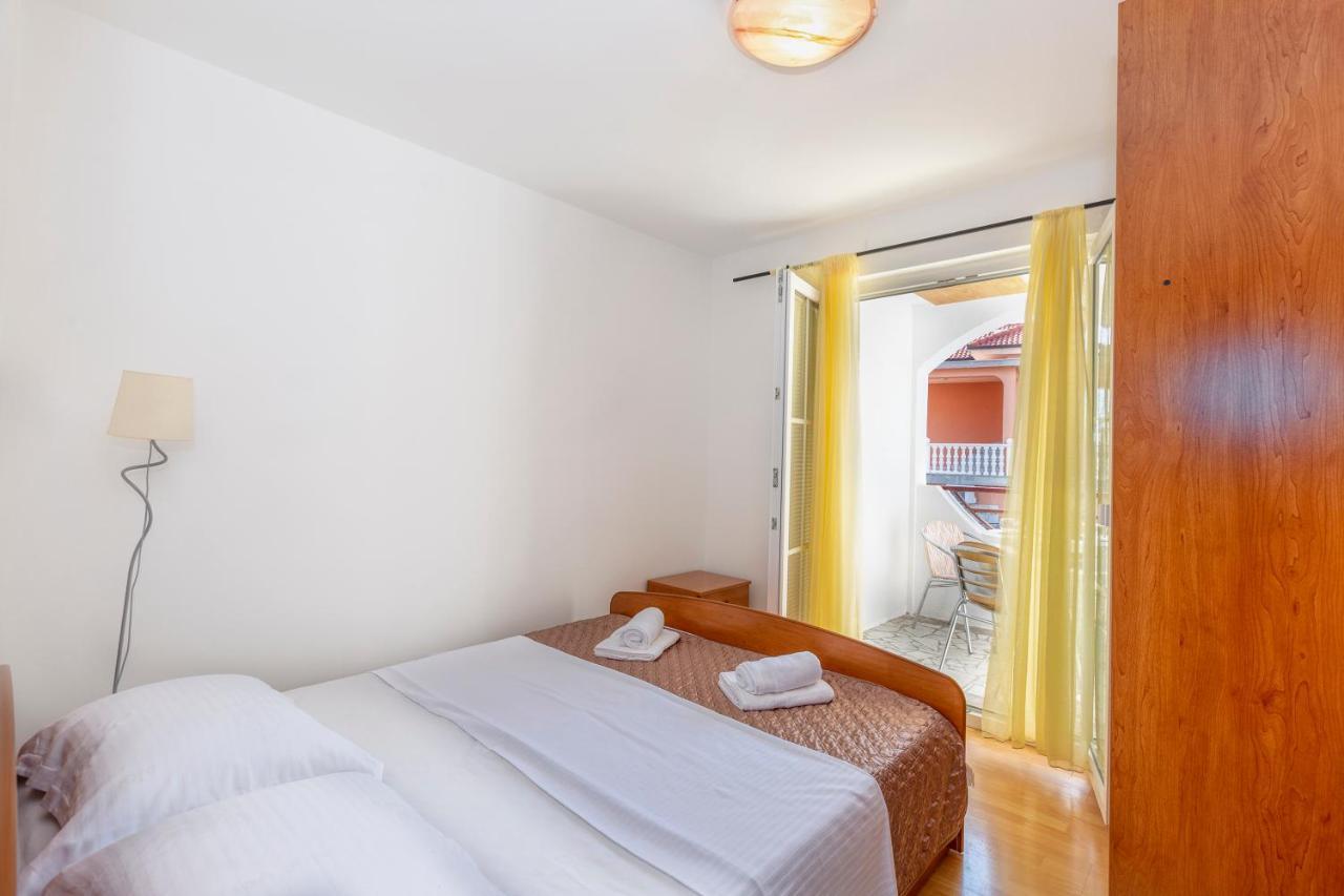 Apartmani Luky 카를로바크 외부 사진