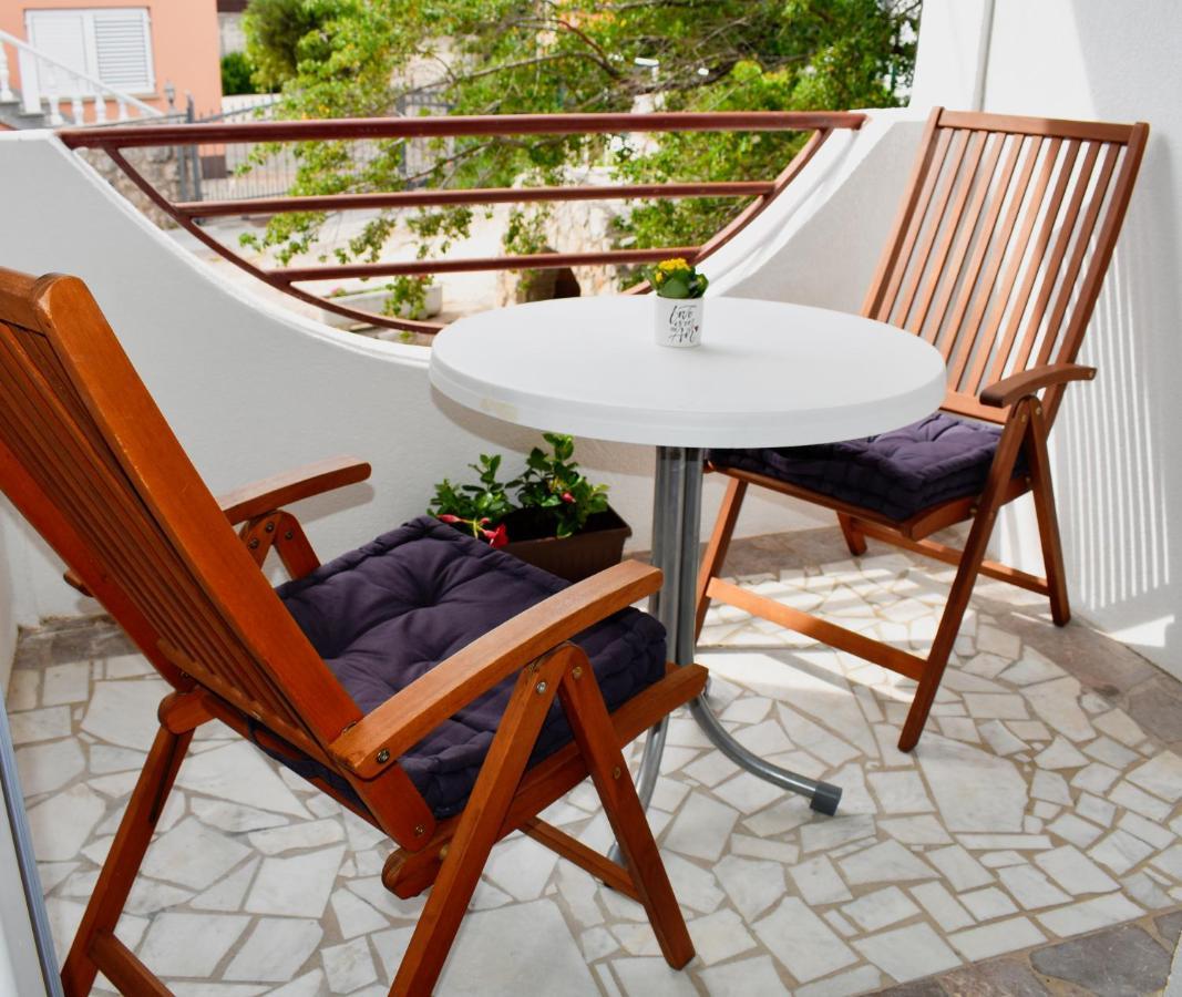 Apartmani Luky 카를로바크 외부 사진