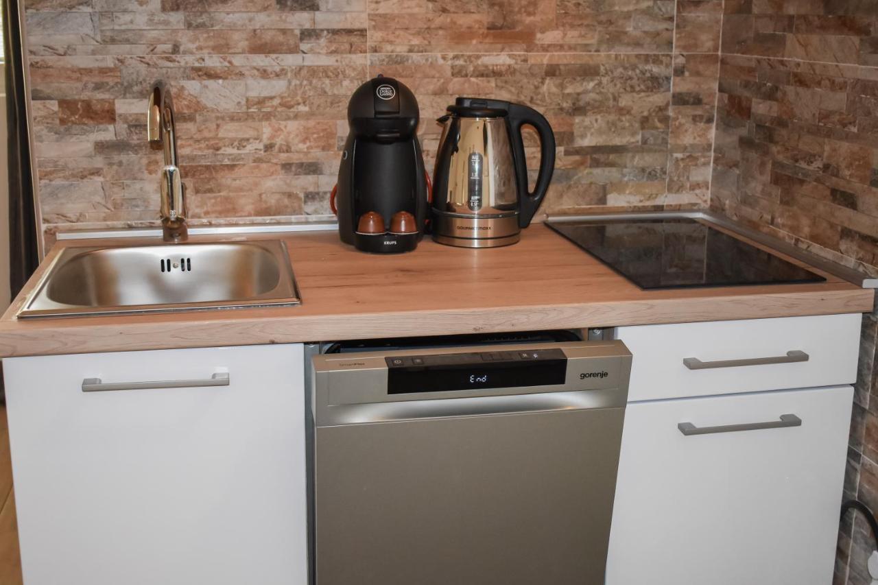 Apartmani Luky 카를로바크 외부 사진